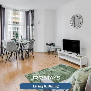 Stylish 2 Bedroom Sleeps 6 Wi-fi - Jrr , Cardiff United Kingdom